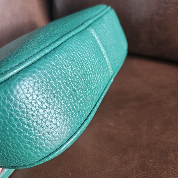 COACH DISNEY X Mickey & Minnie Holiday Crossbody Bag No. H2381-CN924 - Picture 8 of 11